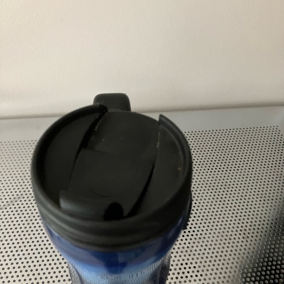 2004 STARBUCKS COFFEE SPARKLING BLUE TUMBLER/TRAVEL MUG 16 oz. - Picture 4 of 7